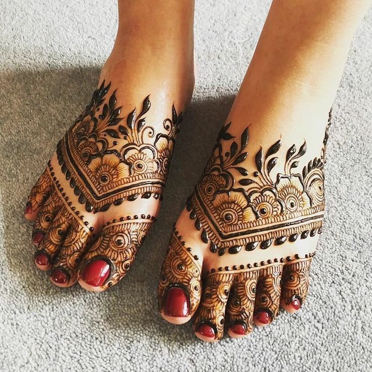 Mehndi Designs for Legs 1